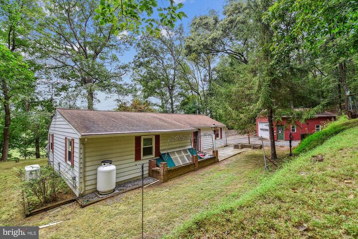 Property Photo: 1725 Marriottsville Road MD 21104