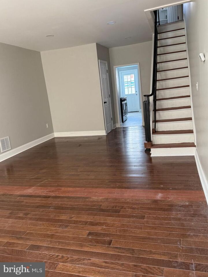 Property Photo:  423 Durfor Street  PA 19148 