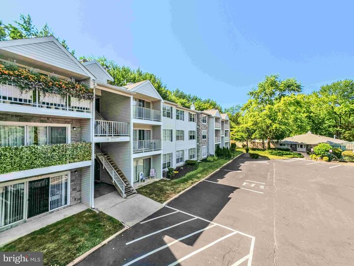 Property Photo: 19 Aspen Court NJ 08619