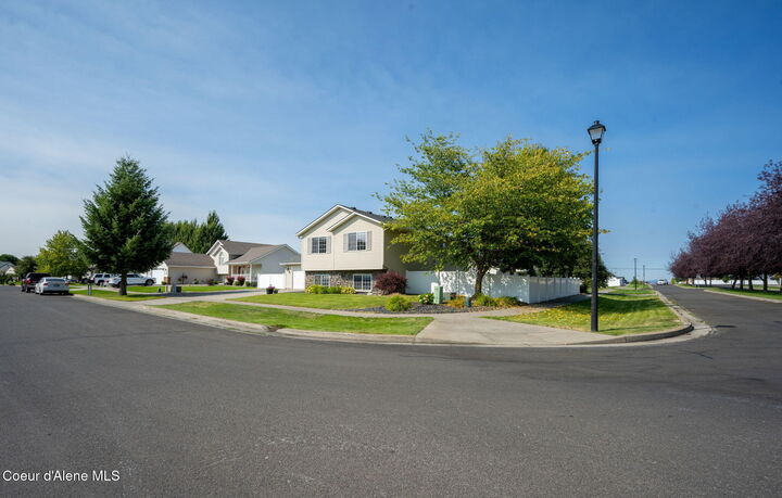 Property Photo:  9099 N Ramsgate Ln  ID 83835 