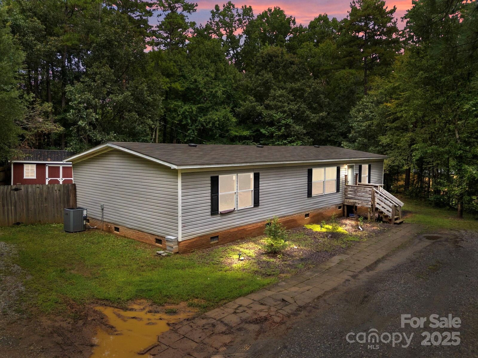 Property Photo: 250 Timber Ridge Drive NC 28144