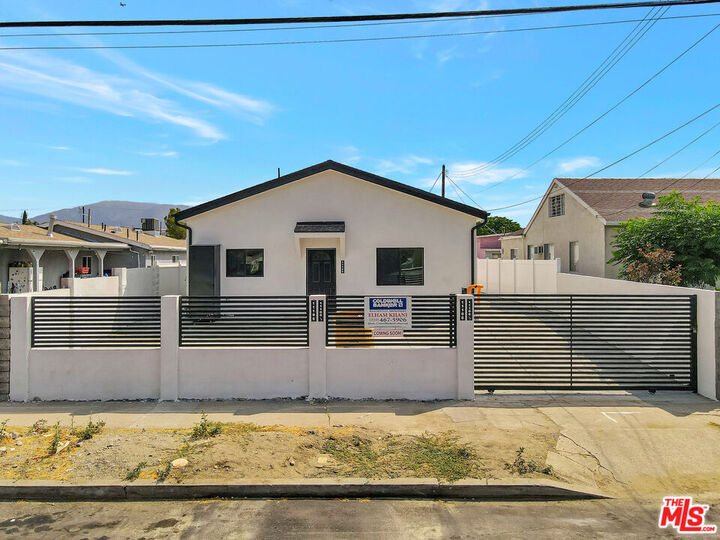 Property Photo:  11108 Norris Ave  CA 91331 