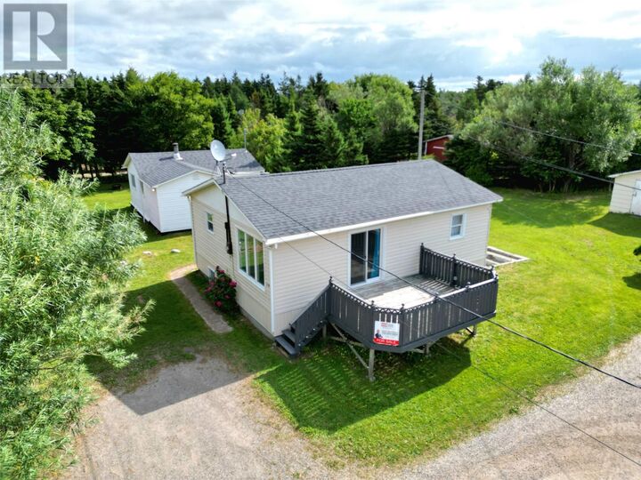 147 Main Road — photo 1