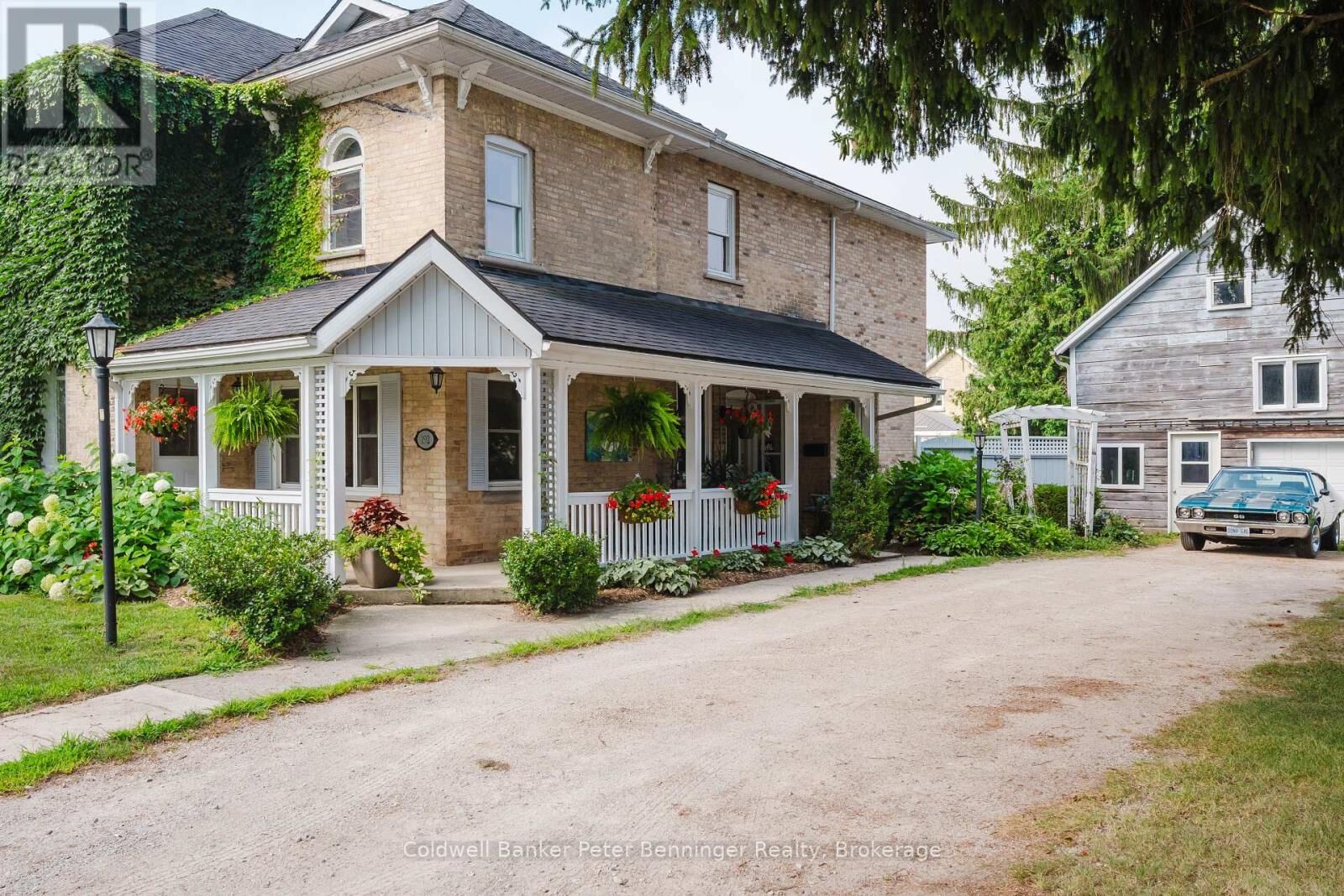 Property Photo: 192 3 Ave Avenue Southwest ON N0G 1L0