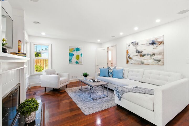 Property Photo: 2673 Velvet Way CA 94596