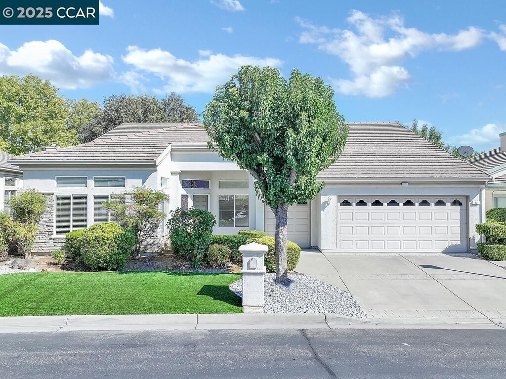 Property Photo: 80 Gala Ln CA 94513