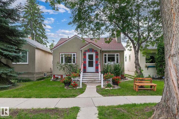 7611 112S Avenue NW  Edmonton AB T5B 0H4 photo