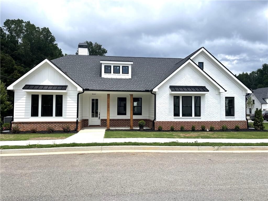 Property Photo: 500 Mill Farm Lane GA 30655