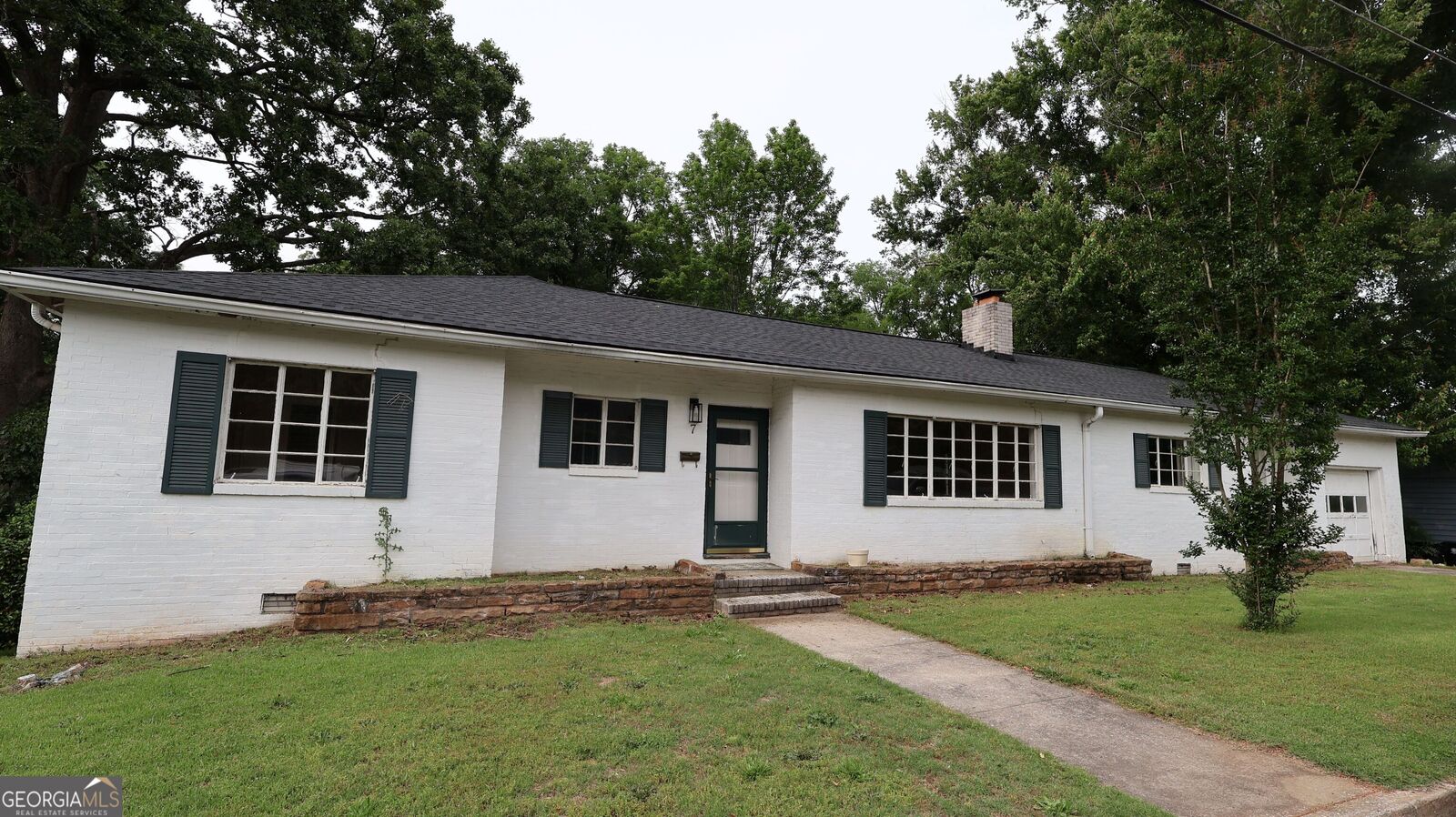 Property Photo: 7 Eastridge Court SW GA 30161