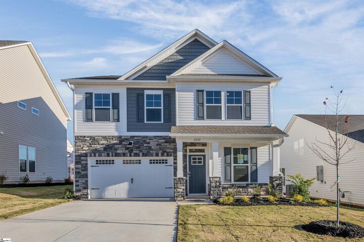 Property Photo:  2033 Halton Oaks Drive  SC 29303 