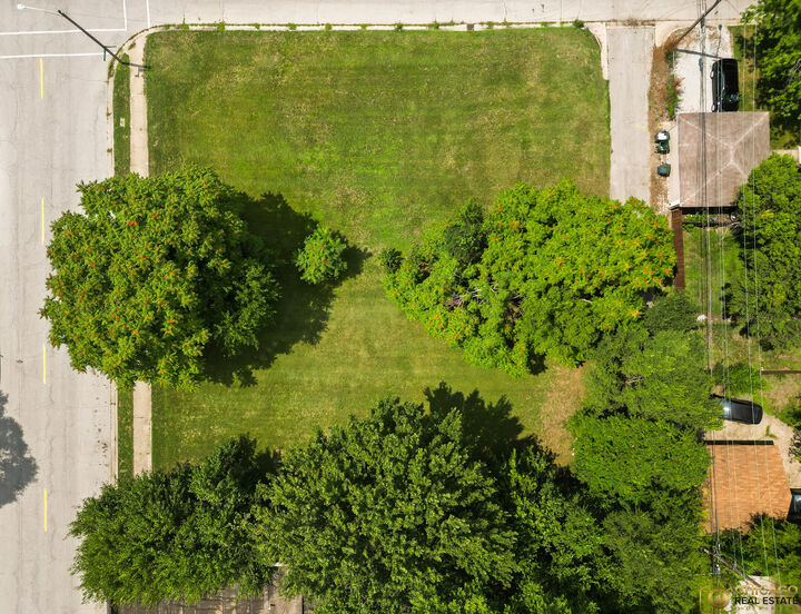 Property Photo:  909 Conkey Street  IN 46320 
