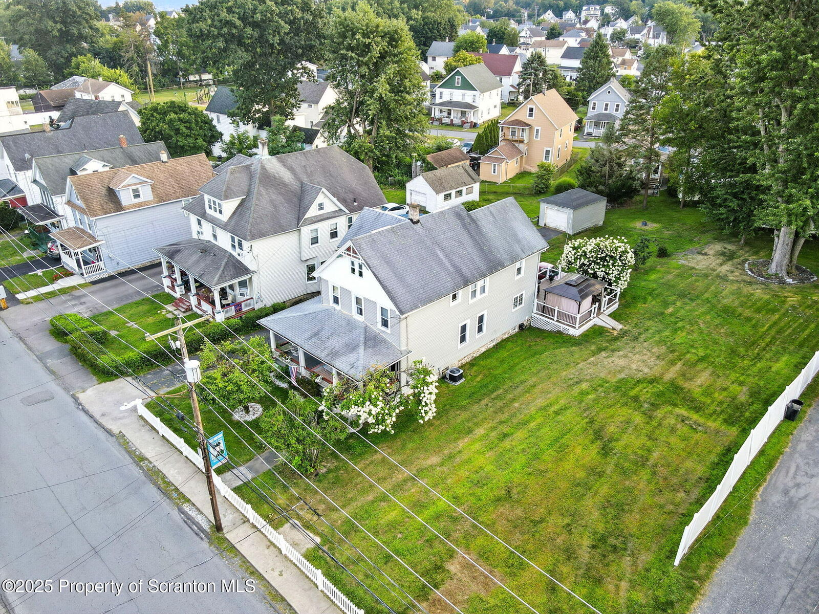 Property Photo: 445 Oak Street PA 18508