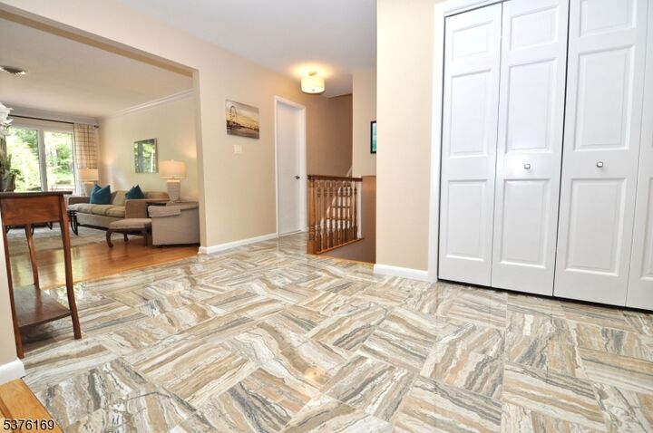 Property Photo:  1 Cheshire Ln  NJ 07456 