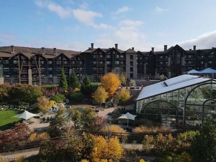 Property Photo:  3 Wild Turkey Way Unit 210  NJ 07419 