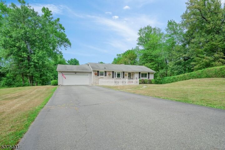 Property Photo:  9 Chanwood Dr  NJ 07860 