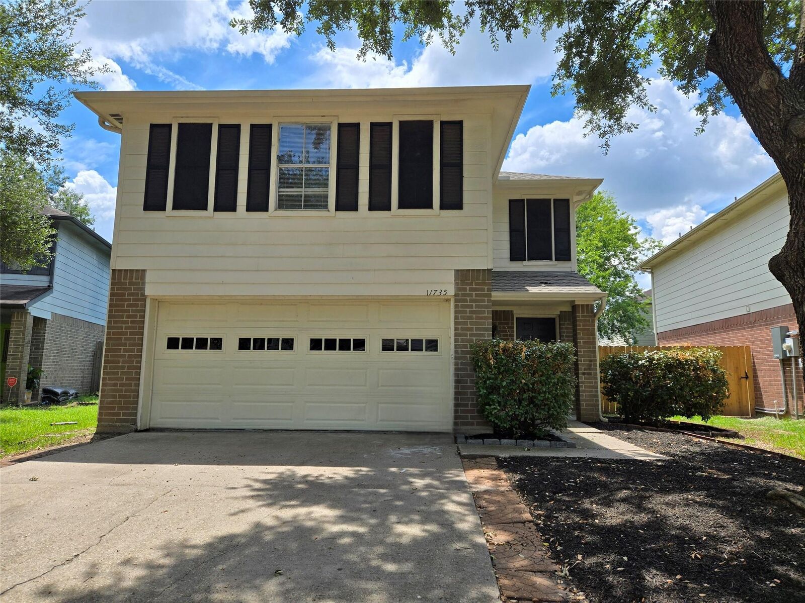 Property Photo:  11735 Sunny Stream Drive  TX 77375 