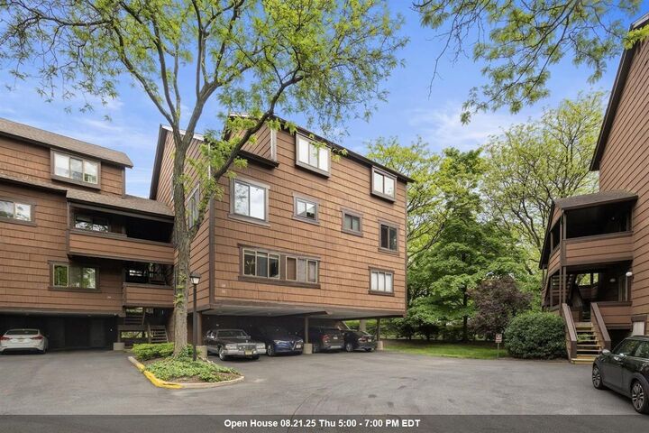 29 Marina Key  Secaucus NJ 07094 photo