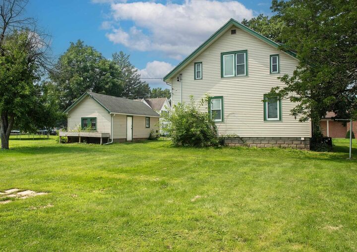 Property Photo: 315 S Main Street IA 50676