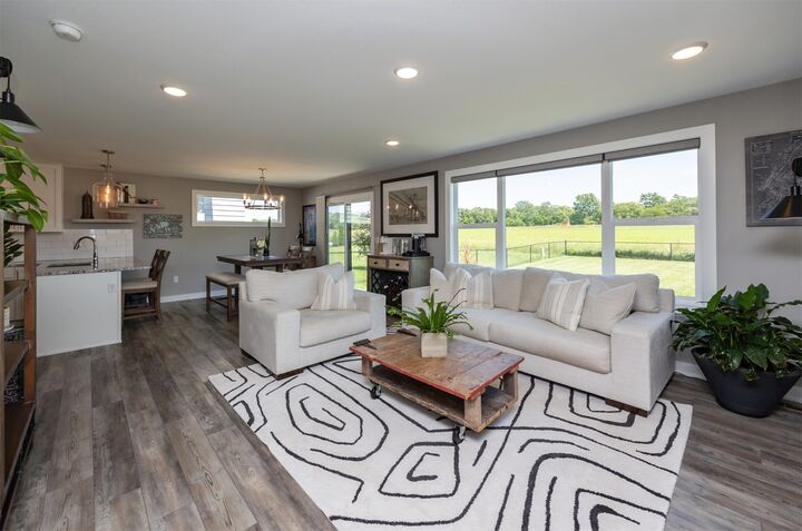 Property Photo: 1819 NE Heritage Drive IA 50111