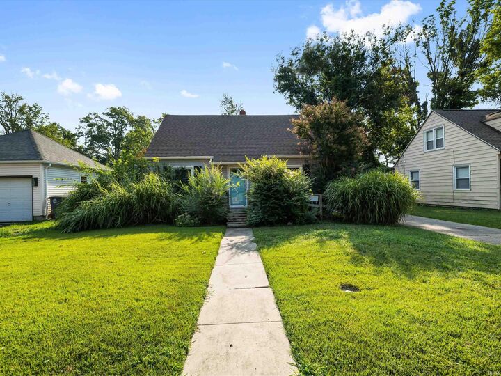 Property Photo:  1212 S Rotherwood Avenue  IN 47714 