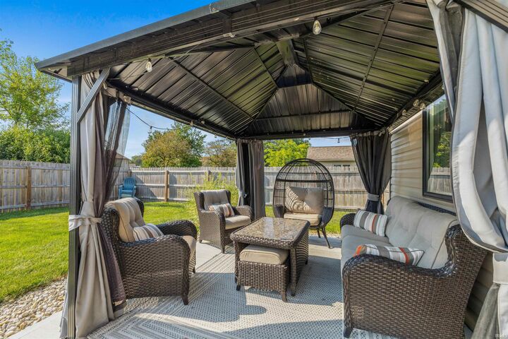 Property Photo: 1526 Waynedale Drive IN 46738