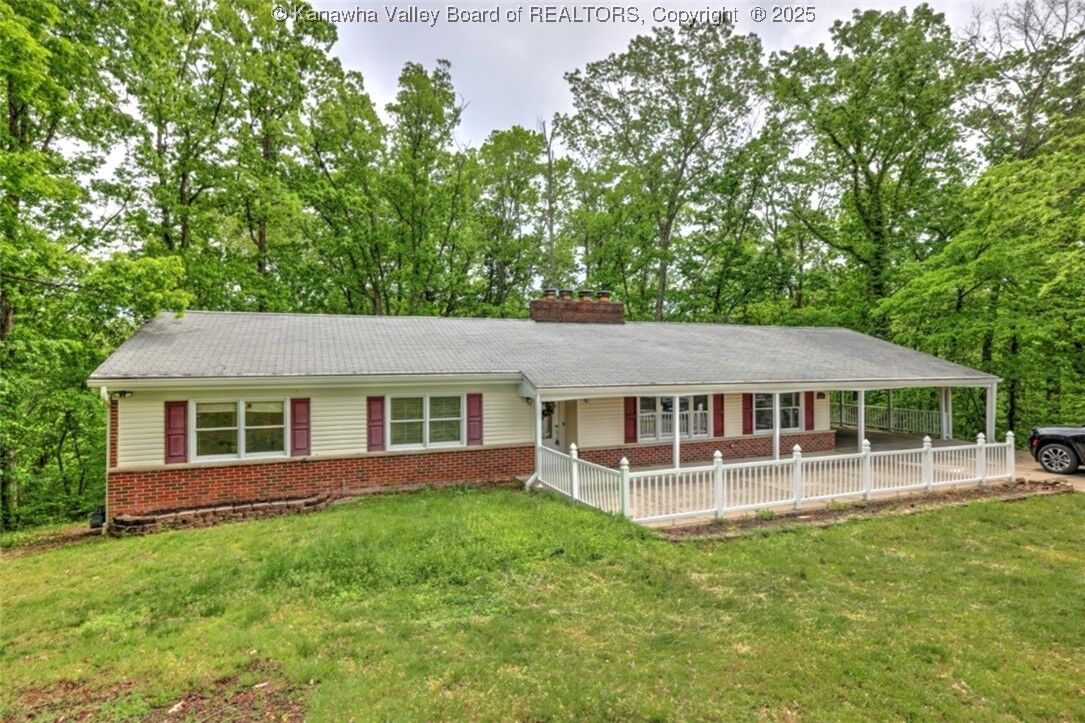 Property Photo:  946 S Walnut Street  WV 25177 