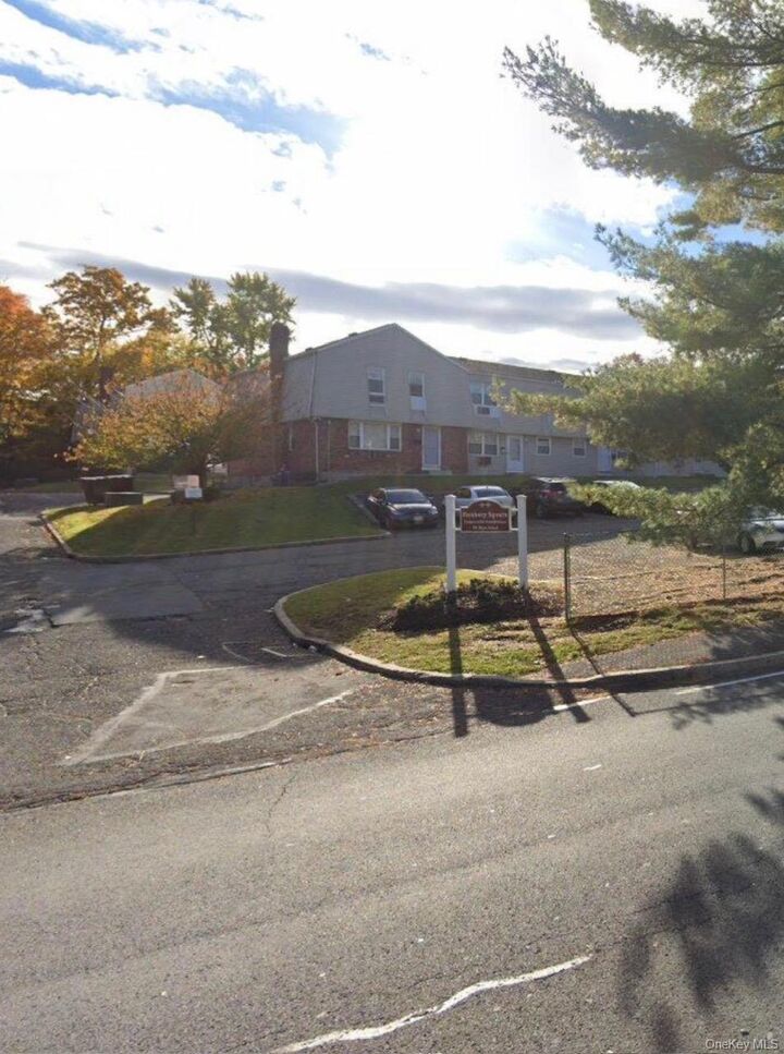 Property Photo:  20 Main Street 9  NY 10923 