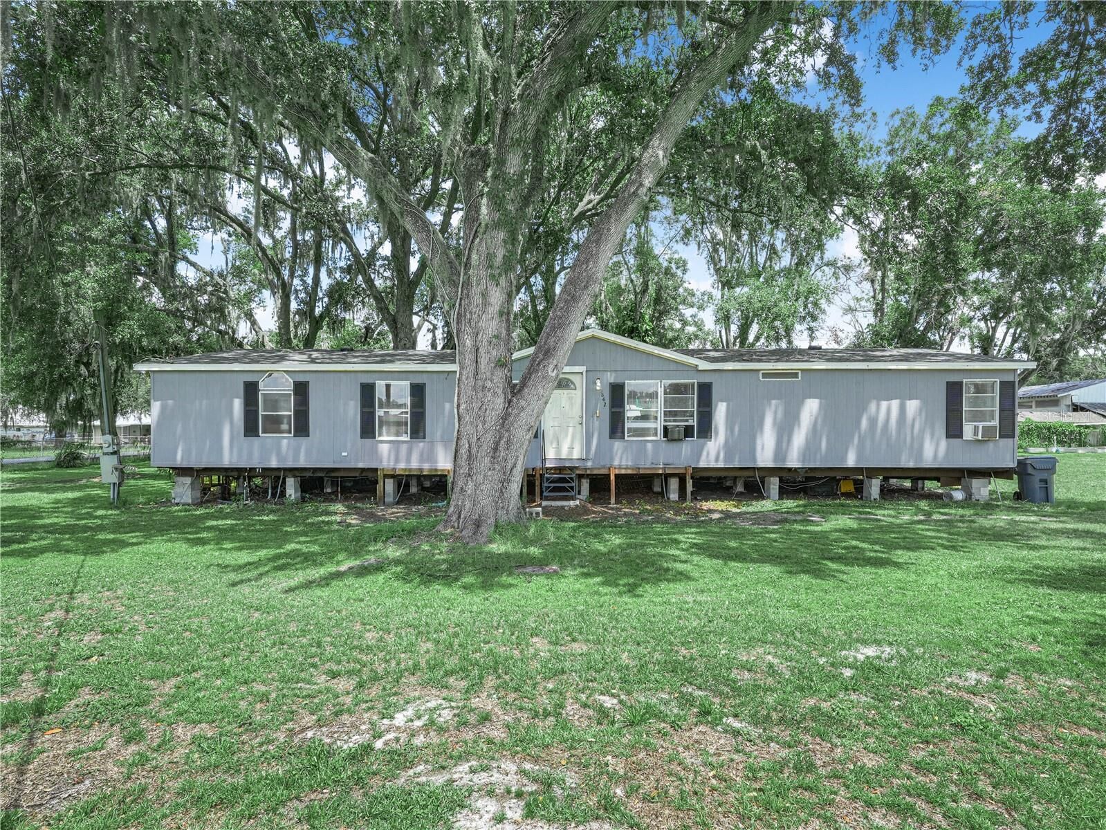 Property Photo: 3842 Roberts Avenue FL 33823