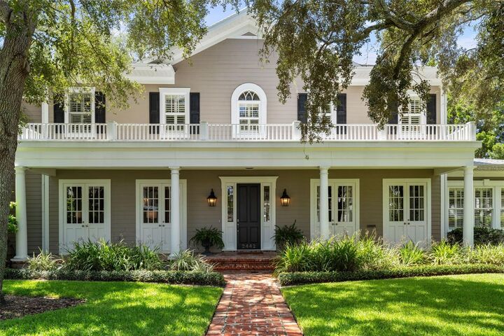 Property Photo:  2442 W Prospect Road  FL 33629 