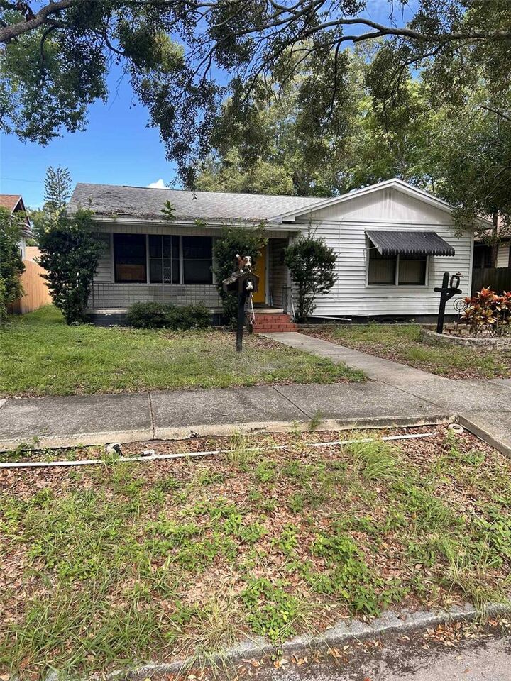 1110 12th Street N  St Petersburg FL 33705 photo