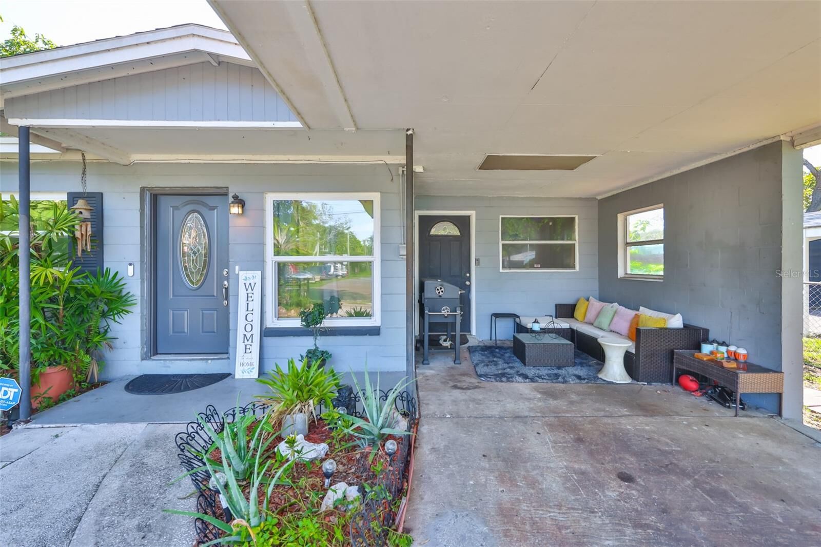 Property Photo: 10009 N 22nd Street FL 33612