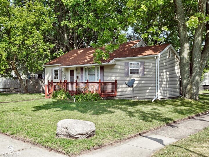 Property Photo: 1903 Minnie St Street MI 48060