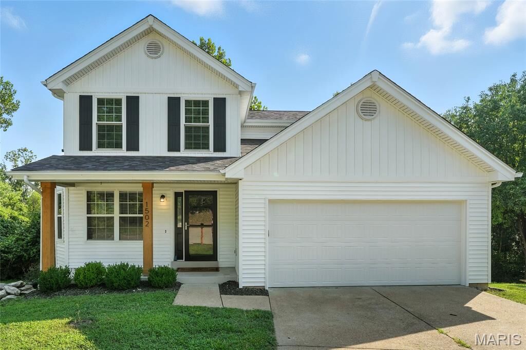 Property Photo: 1502 Glenn Brooke Woods Circle MO 63021