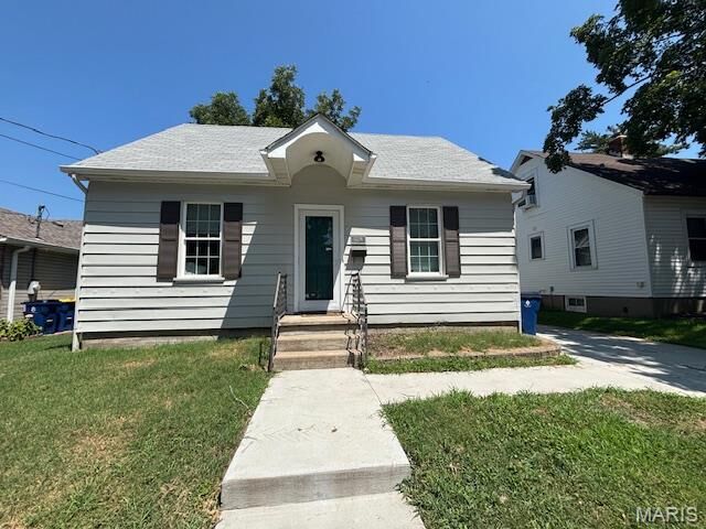 Property Photo:  1221 W 7th Street  MO 63090 