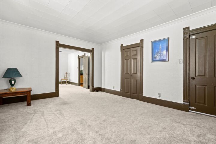 Property Photo:  909 E Clarke St  WI 53212 