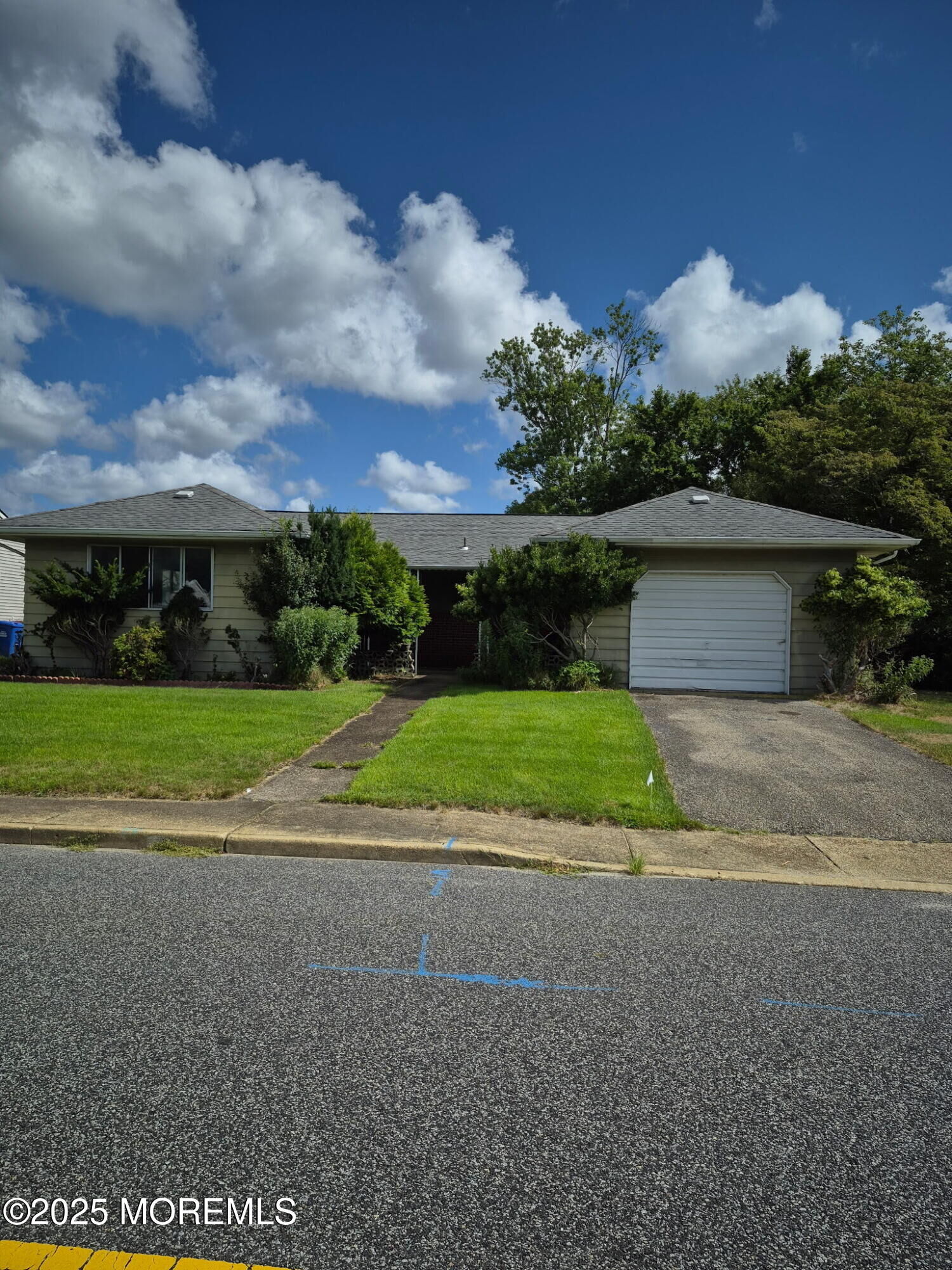 Property Photo:  62 Barbados Drive S  NJ 08757 