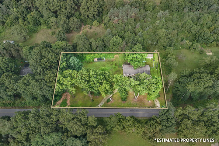 Property Photo: 21631 13 Mile Road MI 49021