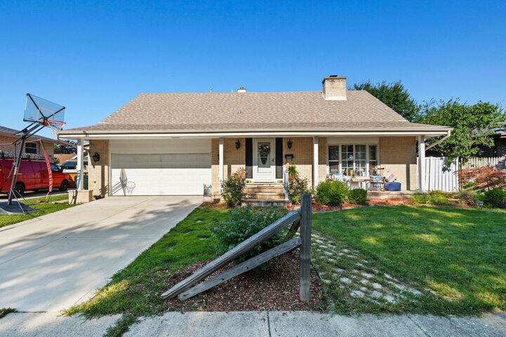272 Prospect Avenue  Wood Dale IL 60191 photo