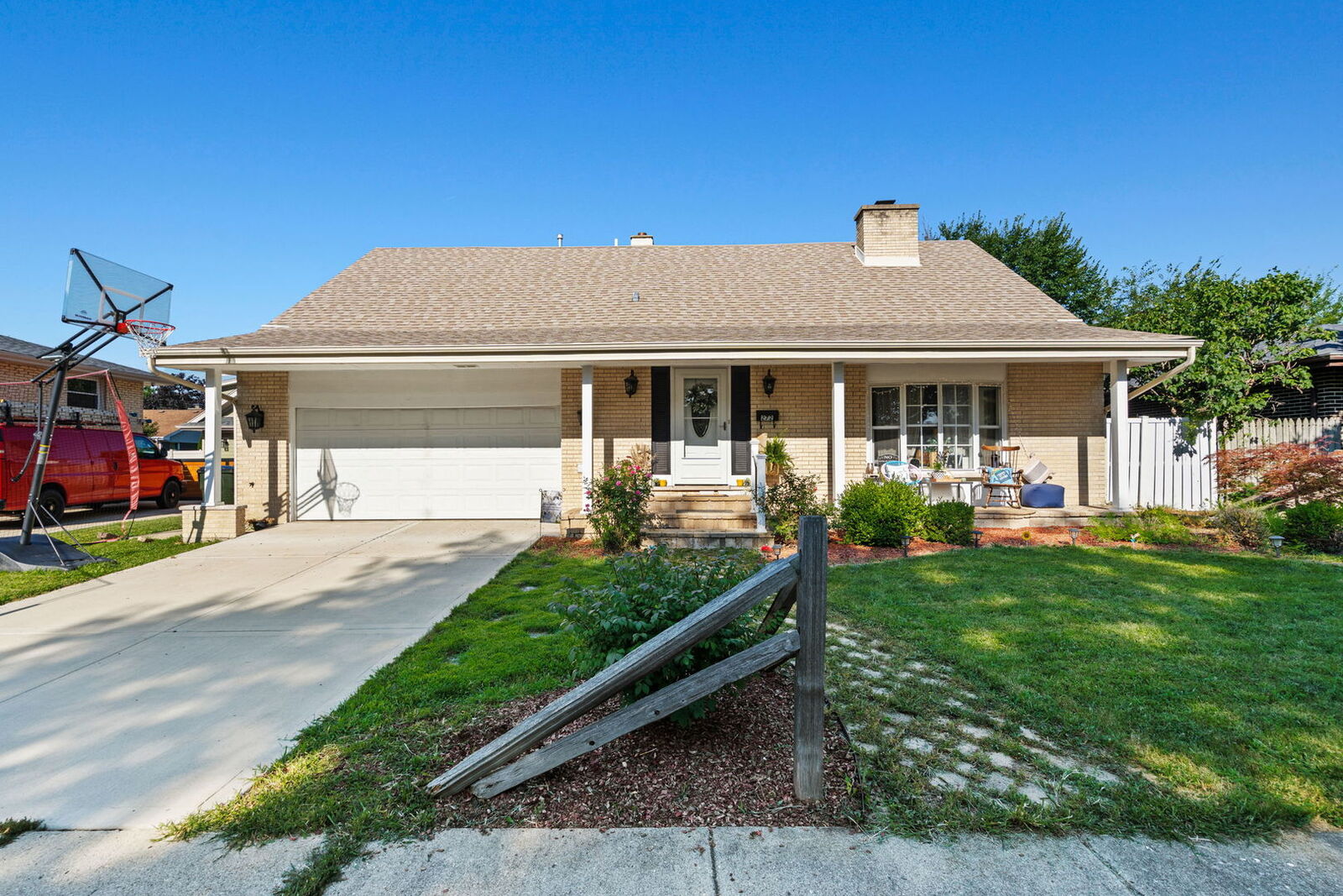 Property Photo:  272 Prospect Avenue  IL 60191 
