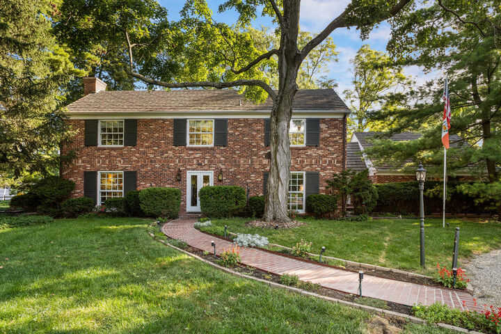 Property Photo:  812 Dodds Drive  IL 61820