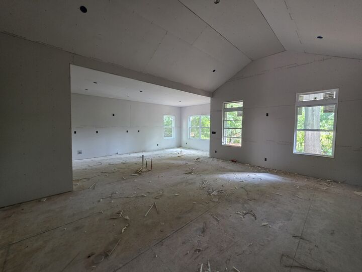 Property Photo:  704 Eva Dr  TN 37042 