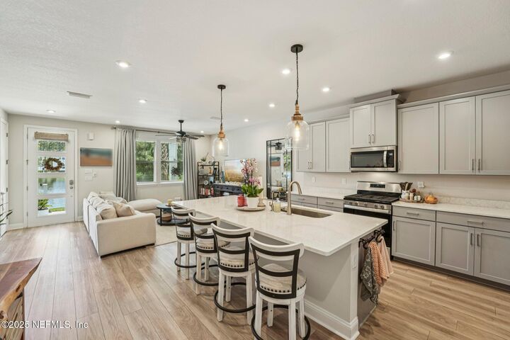 Property Photo: 3486 Oystercatcher Way FL 32224