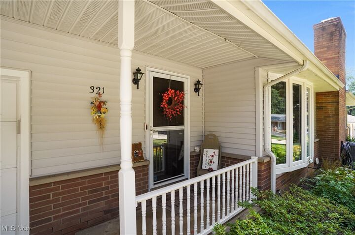 Property Photo: 321 Ormsby Road OH 44333