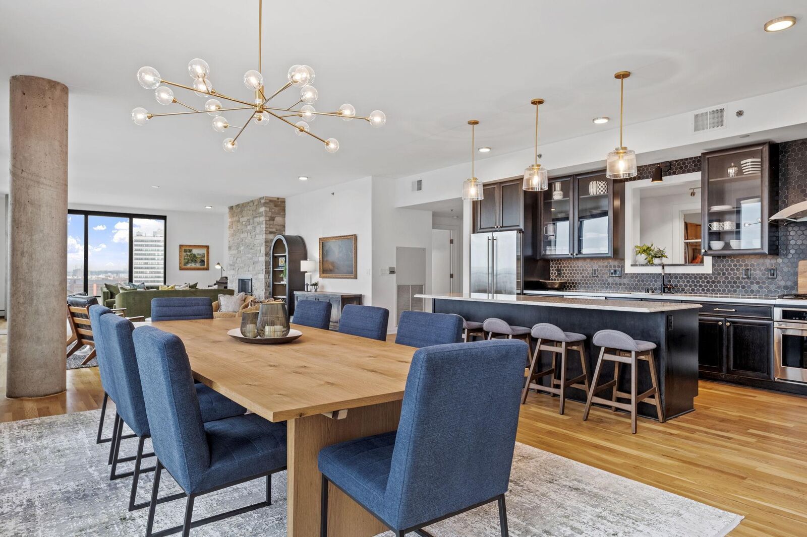 Property Photo:  1240 S 2nd Street 1428  MN 55415 
