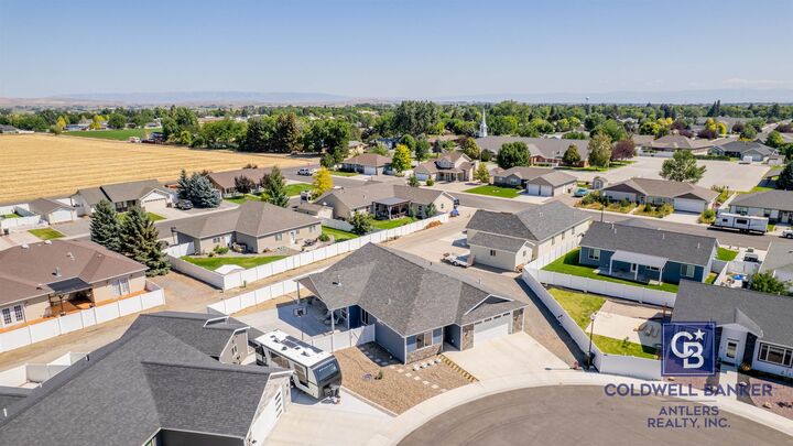 Property Photo:  151 Maple Court  WY 82435 