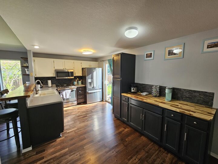 Property Photo:  21072 NE High Desert Lane  OR 97701 