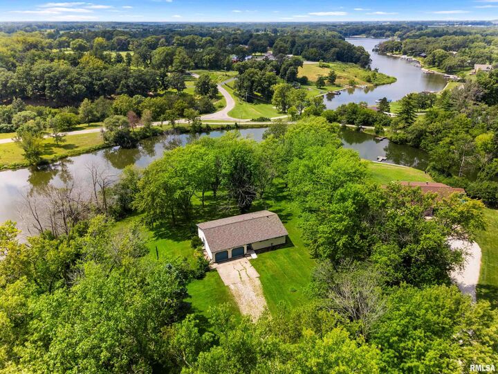 Property Photo: 16044 Delaware Circle IL 61427