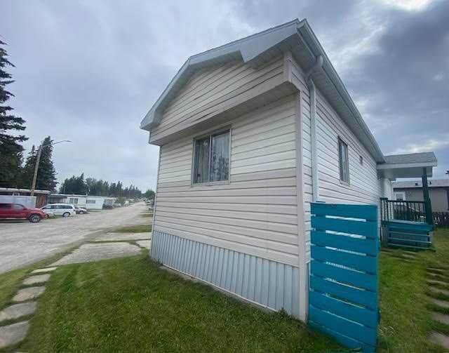 Property Photo:  133 Jarvis Street 303  AB T7V 1R5 