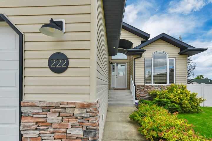 Property Photo:  222 200 Ramage Close  AB T4P 4A5 