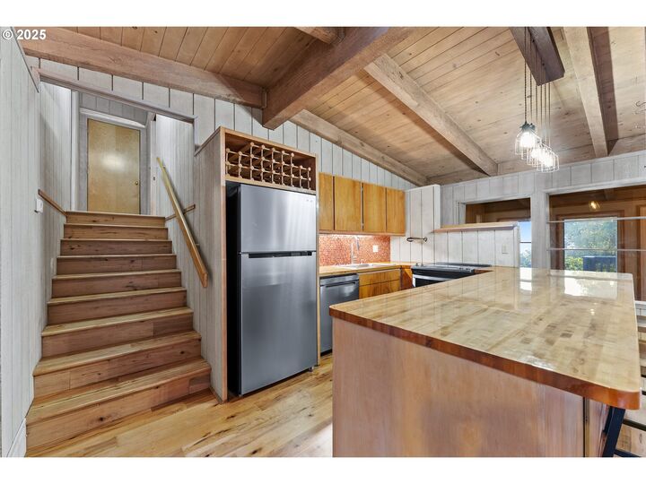Property Photo:  97639 Marina Heights Loop  OR 97415 